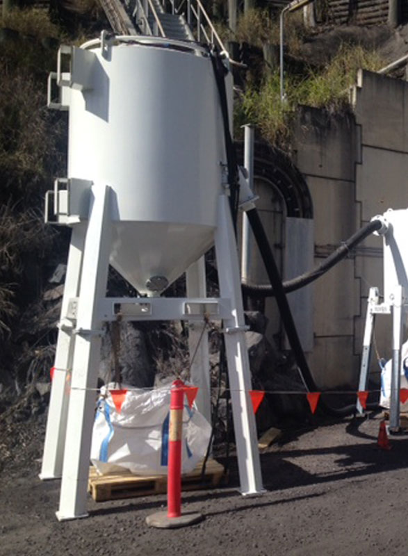 Munkebo Portable Abrasive Vacuum System by Clemco Munkebo Portable Abrasive Vacuum System by Clemco
